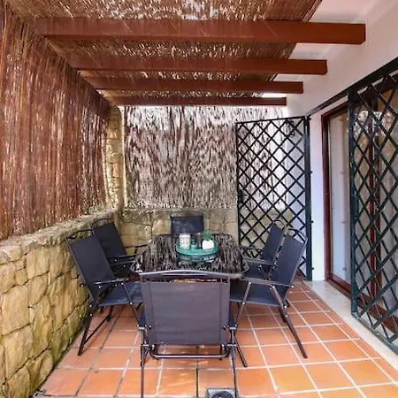 Apartamento Reformado En Milla De Oro -